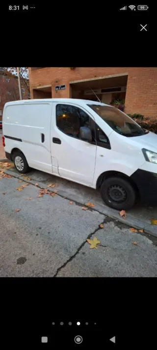 Nissan nv 220 2013