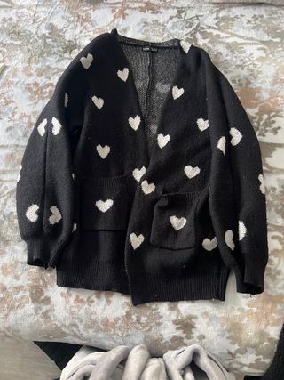 Chaqueta SHEIN Negra Corazones Talla Única