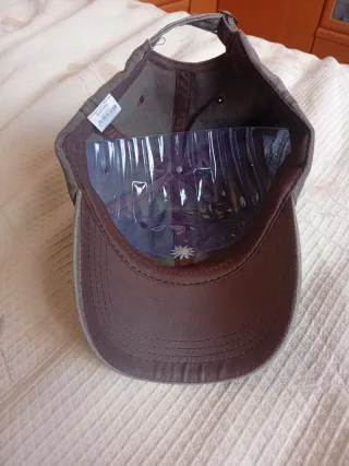 Gorra Ale-Hop marrón con sol bordado sin estrenar