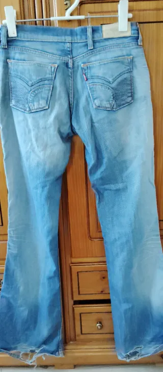 Pantalón vaquero campana azul
