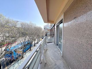 Oficina en venta en Playa de la Fontanilla en Marbella
