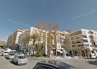 Local comercial en venta en Los Jardines de Marbella - La Ermita en Marbella