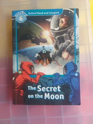 Oxford Read and Imagine: Level 6: The Secret on...