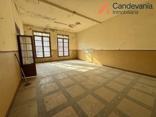 Local comercial en venta en Zuera
