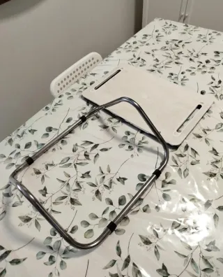 Reposapiés escritorio