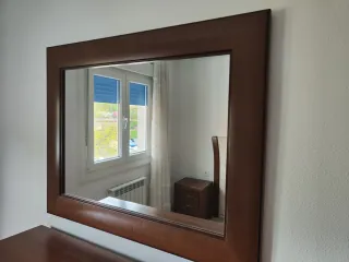 Dormitorio completo de madera