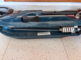 Patinete Oxelo Mid9 Azul Petróleo, plegado