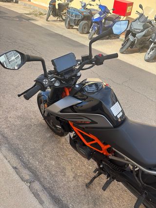 KTM Duke 125 Gris Naranja