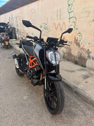 KTM Duke 125 Gris Naranja