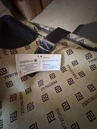 Porta traje Pertegaz tipo maleta