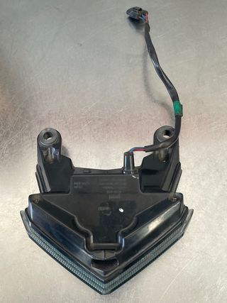 Kawasaki Z800 ABS Faro Trasero 2015