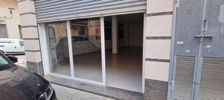 Local comercial en venta en Riudoms
