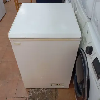 Congelador arcón Indesit