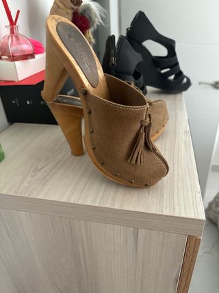 Lote de 2 pares de zapatos de tacón
