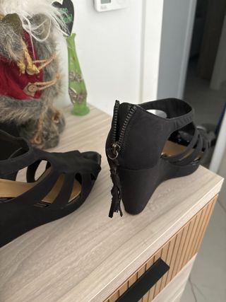 Lote de 2 pares de zapatos de tacón