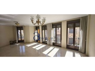 Piso en venta en Lucena