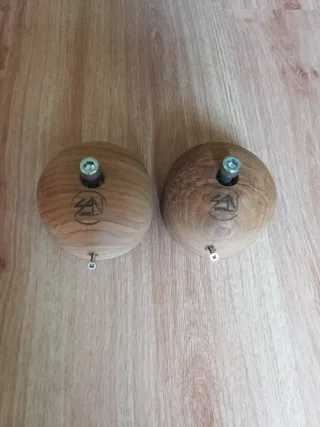 2 presas de madera romas  10 cm de la marca SAN