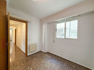 Piso en venta en La Creu del Grau en Valencia