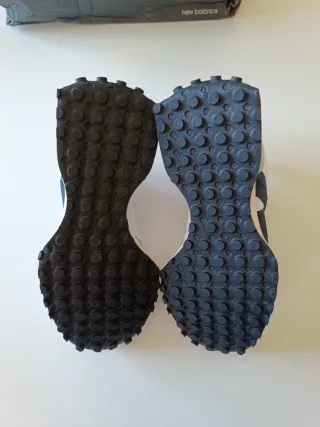 Deportivas New Balance Beige y Blancas