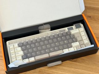 Teclado Mecánico Wireless Royal Kludge RKM70