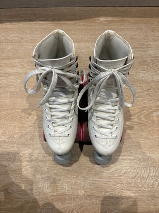 Patines artísticos blancos 4 ruedas talla 37-38.