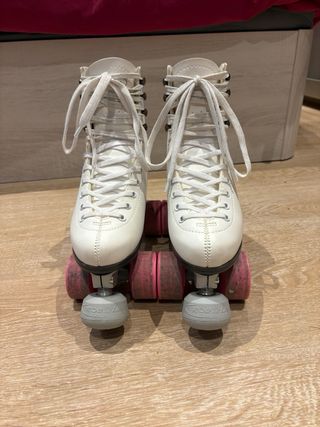 Patines artísticos blancos 4 ruedas talla 37-38.