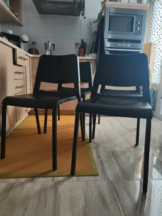 4 Sillas Ikea Teodore Negras