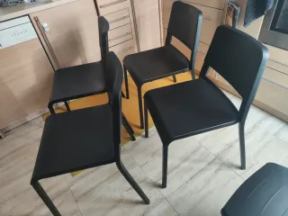 4 Sillas Ikea Teodore Negras