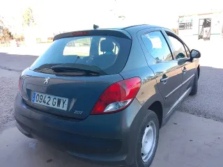 Peugeot 207 2010
