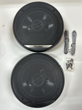 2 Altavoces Coaxiales Pioneer Negros y Plateados