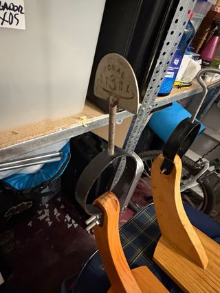 2 Jamoneros de madera y metal, 2x1 piezas