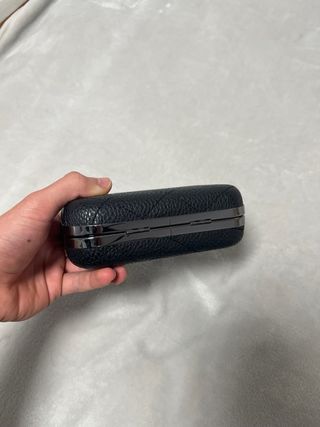 Cartera pequeña de mano