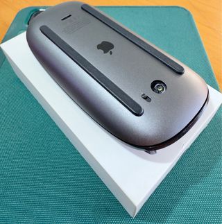 Magic Mouse 2 Space Gray