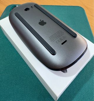 Magic Mouse 2 Space Gray