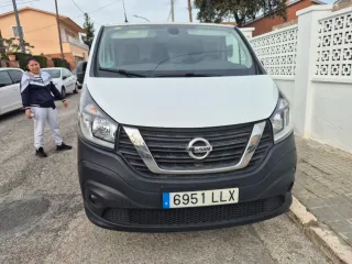 Nissan NV300 2020