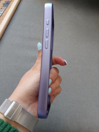 Capa iPhone 16 pro com MagSafe Lilás