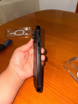 Lote iPhone 15, 16 y Apple Watch