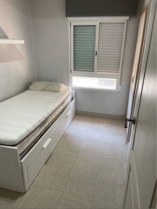 Se alquila habitación individual