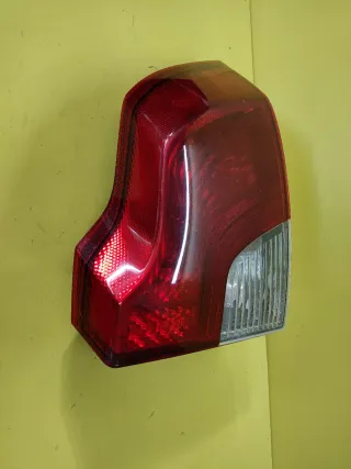 PILOTO TRASERO DERECHO VOLVO S40 (LED)