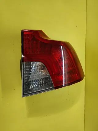 PILOTO TRASERO DERECHO VOLVO S40 (LED)