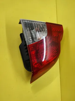 PILOTO TRASERO DERECHO VOLVO S40 (LED)