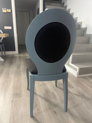 Sillas de comedor de madera y tela