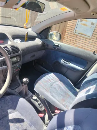 Peugeot 206 2002
