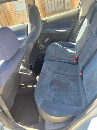 Peugeot 206 2002