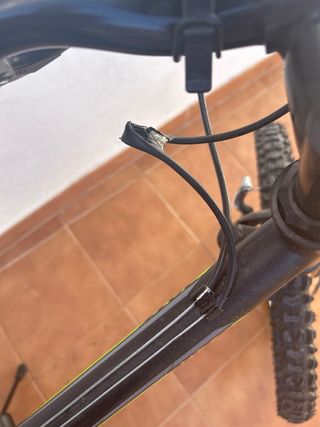 Bicicleta infantil negra
