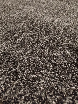 Alfombra Ikea gris oscuro 160x240cm
