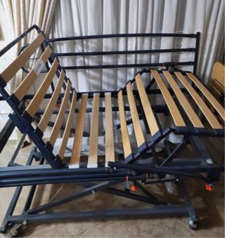 Cama geriátrica articulada