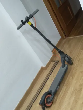 Patinetes Eléctricos (2 unidades) 1 patín= 120€