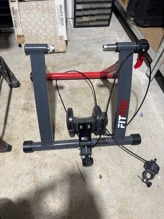 Rodillo de entrenamiento para bicicleta FIT