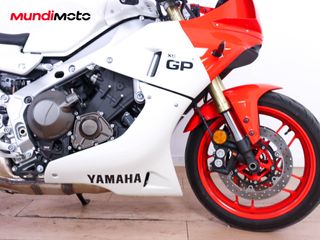 YAMAHA XSR 900 GP